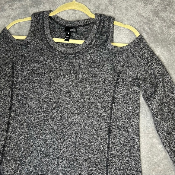 Aqua Cashmere Women’s Off-Shoulder Gray Sweater Size Small - Picture 2 of 7